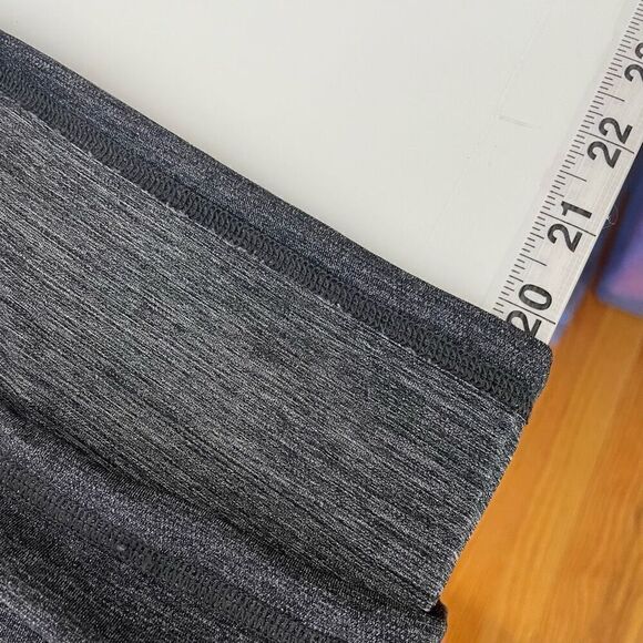 Lululemon Run Your Heart Out tank - size 8 - Picture 8 of 8